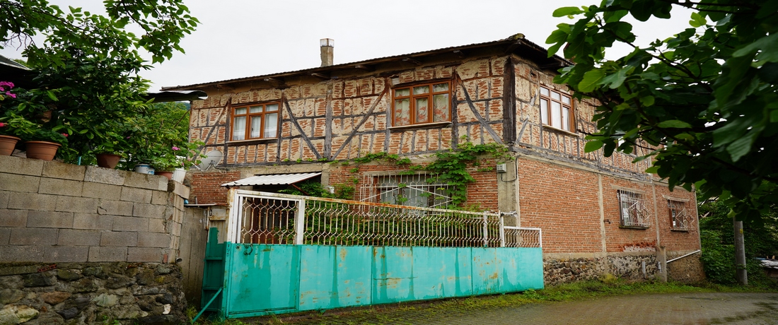 Köyümüzün Tarhi Evleri